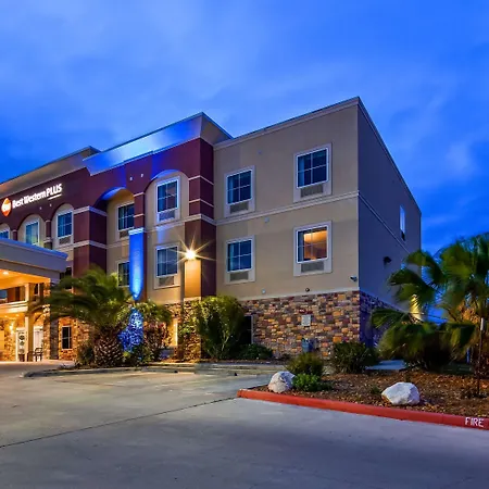 Best Western Plus Kenedy Inn-3