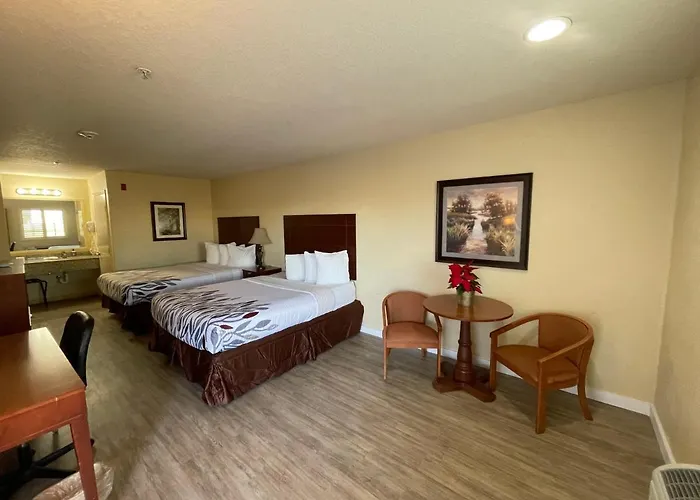 Kenedy Inn And Suites